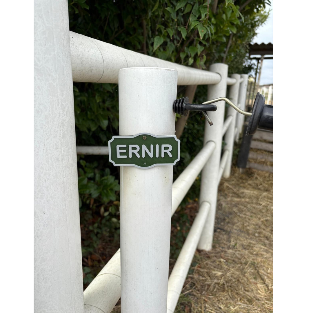 Personalisiertes Koppelschild – wetterfestes Schild für Zaun & Weide